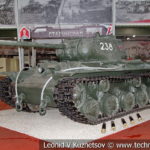 Опытный тяжелый танк КВ-85Г Объект 238 в музейном комплексе парка Патриот