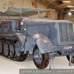 Немецкий полугусеничный артиллерийский тягач Daimler-Benz Typ DBS Sd. Kfz. 8 в музейном комплексе парка Патриот