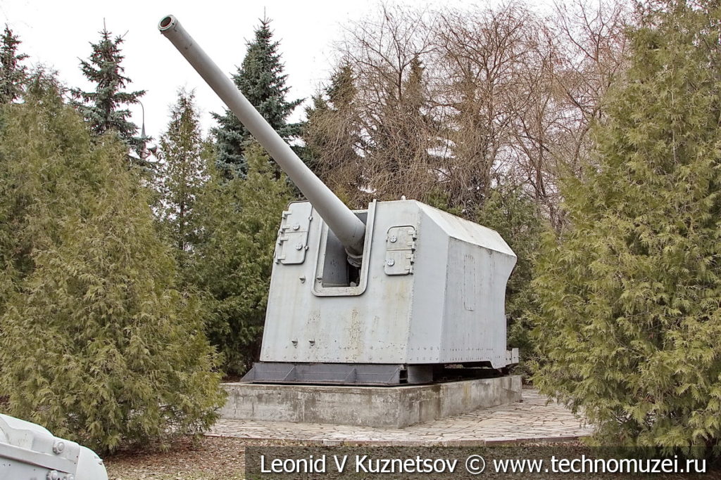 152-мм корабельная артиллерийская установка МУ-2 образца 1939 года в музее Победы на Поклонной горе
