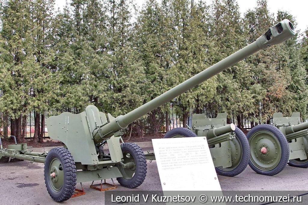 85-мм дивизионная пушка Д-44 образца 1946 года в музее Победы на Поклонной горе