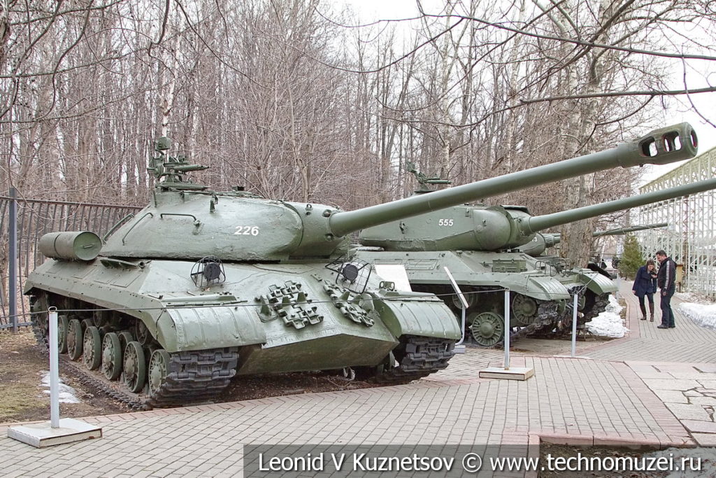 Тяжелый танк ИС-3 Объект 703 1945 год в музее Победы на Поклонной горе