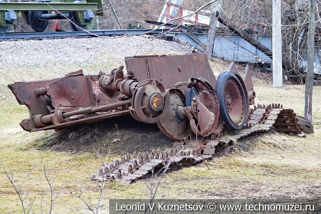 Фрагменты подбитого немецкого танка T-V Pz Kpfw V Panther Ausf A 1943 года в музее Победы на Поклонной горе