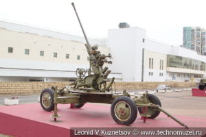 37-мм автоматическая зенитная пушка 61-К (АЗП-39) образца 1939 года в Музее обороны Москвы