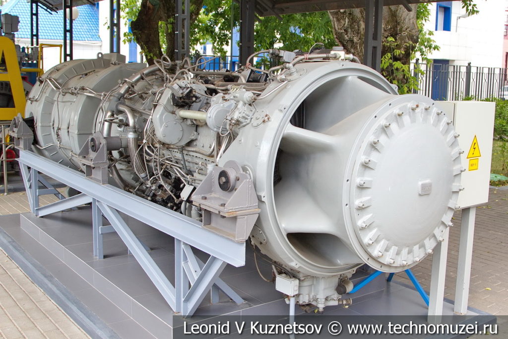 Газотурбинный двигатель НК-12СТ в музее магистрального транспорта газа