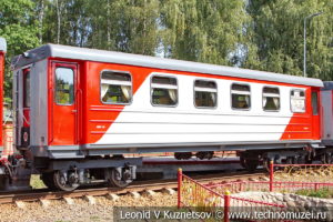 Пассажирский вагон 43-0011 Экскурсионный на Тульской детской железной дороге