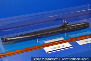 Первая советская атомная подводная лодка проекта 627 (627А) Кит (модель) в Музее Военно-морского флота в Москве