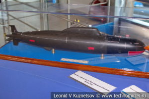 Атомная подводная лодка третьего поколения проекта 971 Щука-Б (модель) в Музее Военно-морского флота в Москве