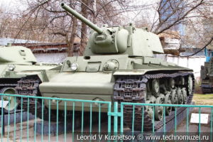 Тяжелый танк КВ-1 в Центральном музее Вооруженных Сил