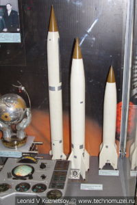 Макеты баллистических ракет Р-1, Р-2 и Р-5М в Центральном музее Вооруженных Сил