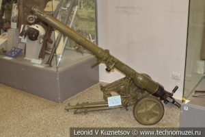 82-мм безоткатное орудие БО-10 в Центральном музее Вооруженных Сил