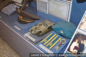 Модели бронетехники и оружие ВДВ в Центральном музее Вооруженных Сил
