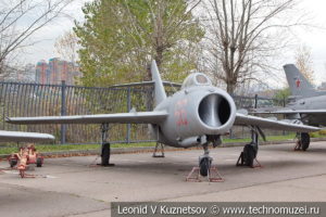 Истребитель МиГ-17 в Музее на Поклонной горе
