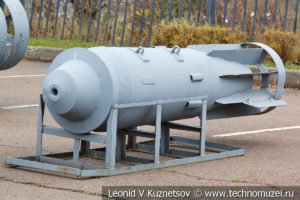 Фугасная толстостенная авиационная бомба ФАБ-15000 – 2500тс в Музее на Поклонной горе