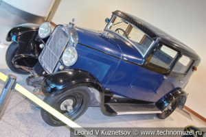Delahaye 107M на выставке ретро автомобилей в аэропорту Домодедово