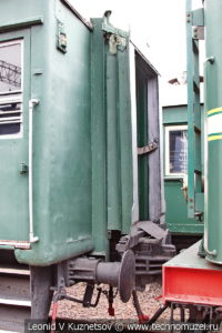 Пассажирский цельнометаллический вагон фирменного поезда "Арктика" в Железнодорожном музее на Рижском вокзале