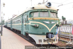 Моторвагонный электропоезд ЭР9П-132 в Железнодорожном музее на Рижском вокзале