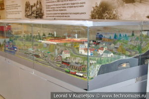 Экспозиционный зал паровозного депо в железнодорожном музее на станции Подмосковная