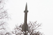 Памятник зенитная ракета в Акулово