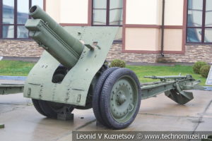 152-мм гаубица образца 1909-30 годов 52-Г-534 в музее отечественной военной истории в Падиково