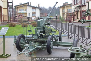 40-мм автоматическая зенитная пушка Bofors L-60 1933 года в музее отечественной военной истории в Падиково