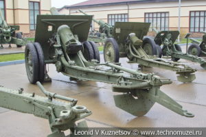 152-мм гаубица образца 1909-30 годов 52-Г-534 в музее отечественной военной истории в Падиково