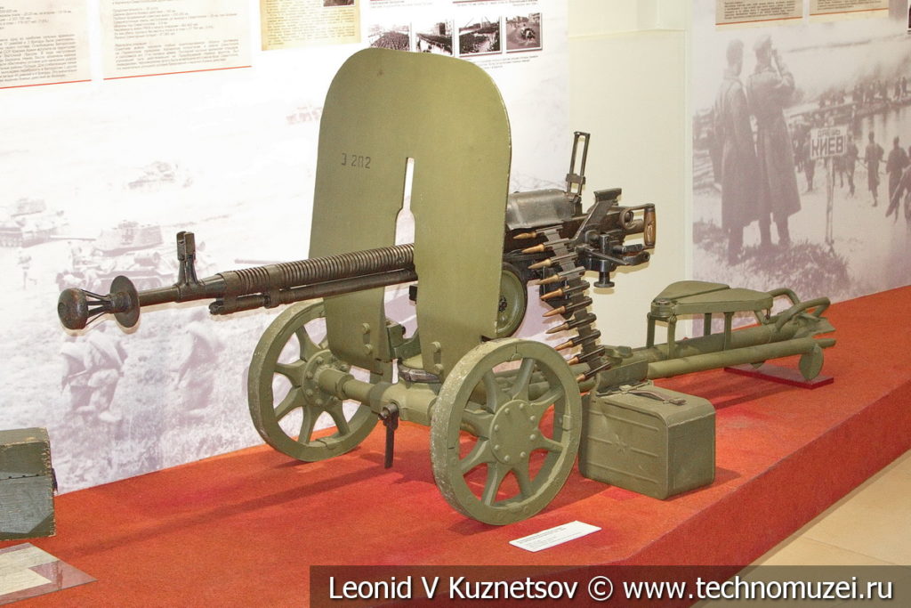 12,7-мм крупнокалиберный станковый пулемёт ДШК образца 1938 года в музее отечественной военной истории в Падиково