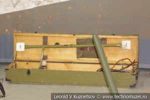 Оптические приборы для наведения и корректировки огня в музее отечественной военной истории в Падиково