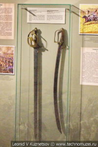 Холодное оружие конца XVII - начала XIX века в музее отечественной военной истории в Падиково