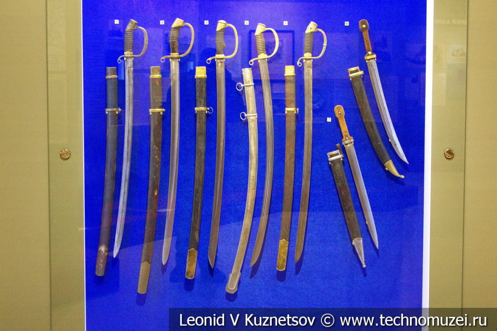 Холодное оружие периода Русско-японской войны в музее отечественной военной истории в Падиково