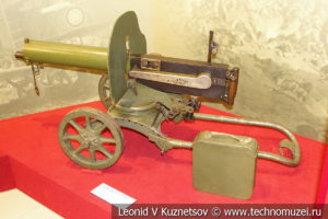 Станковый пулемёт Максима образца 1910 года на станке Соколова в музее отечественной военной истории в Падиково