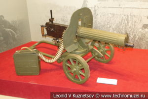 Станковый пулемёт Максима образца 1910/30 года на станке Соколова в музее отечественной военной истории в Падиково
