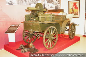 Пулемётная тачанка образца 1926 года в музее отечественной военной истории в Падиково