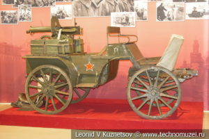 Пулемётная тачанка образца 1926 года в музее отечественной военной истории в Падиково