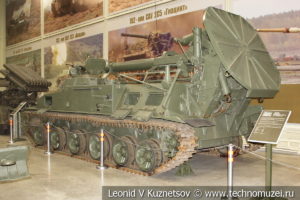 240-мм самоходный миномёт 2С4 Тюльпан 1969 года в музее отечественной военной истории в Падиково