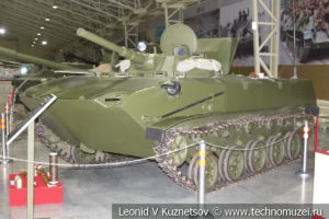 БМД-1 боевая десантная машина 1968 года в музее отечественной военной истории в Падиково