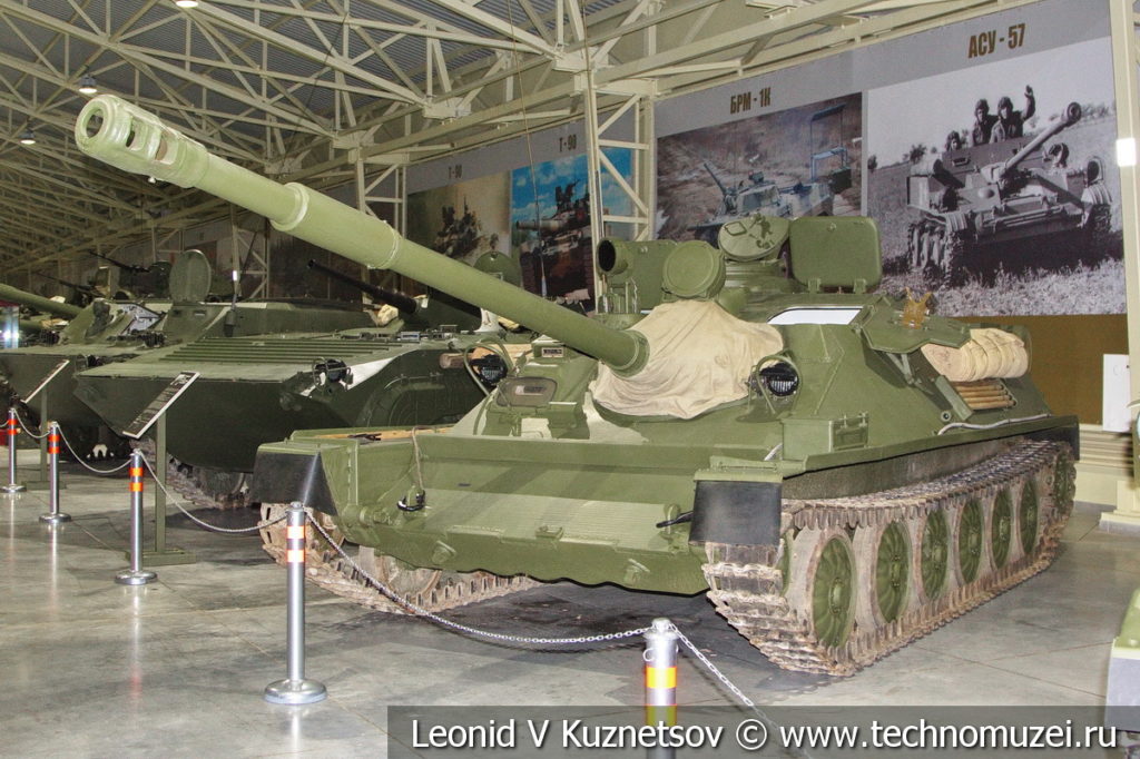 85-мм авиадесантная САУ АСУ-85 1959 года в музее отечественной военной истории в Падиково